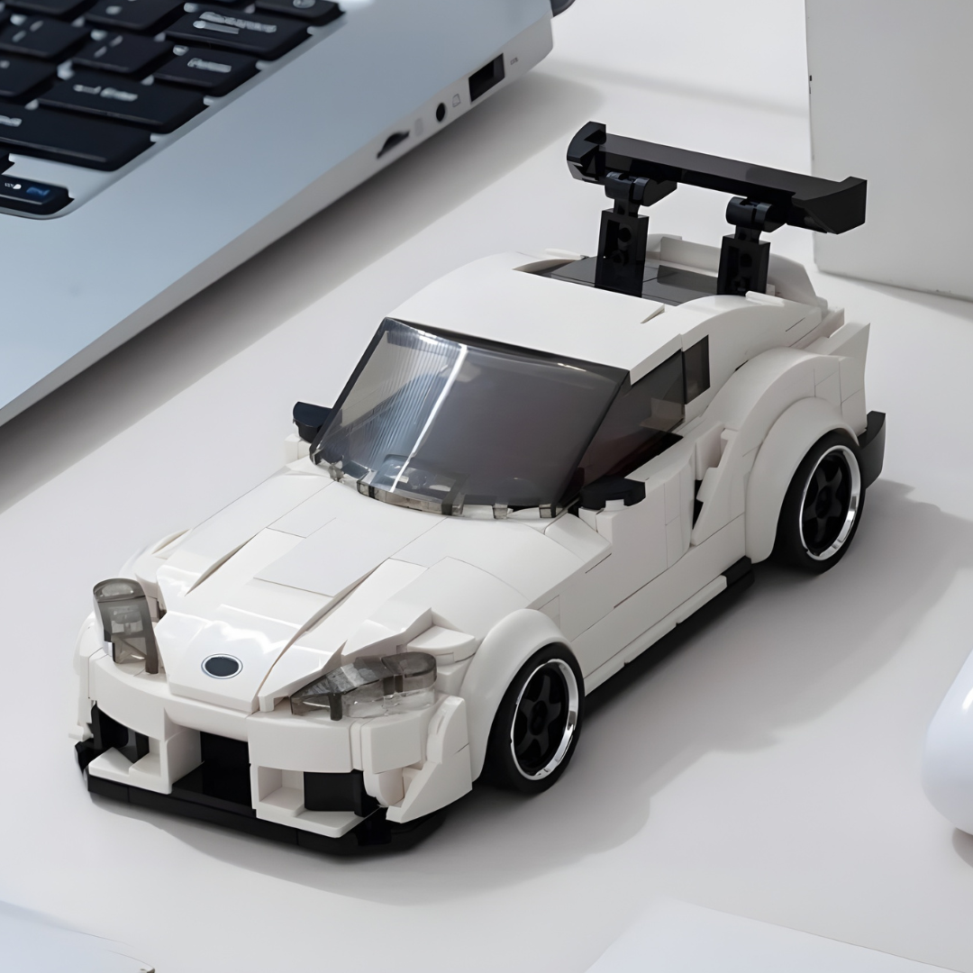 TOYOTA SUPRA WITH DISPLAY CONTAINER brick model kit