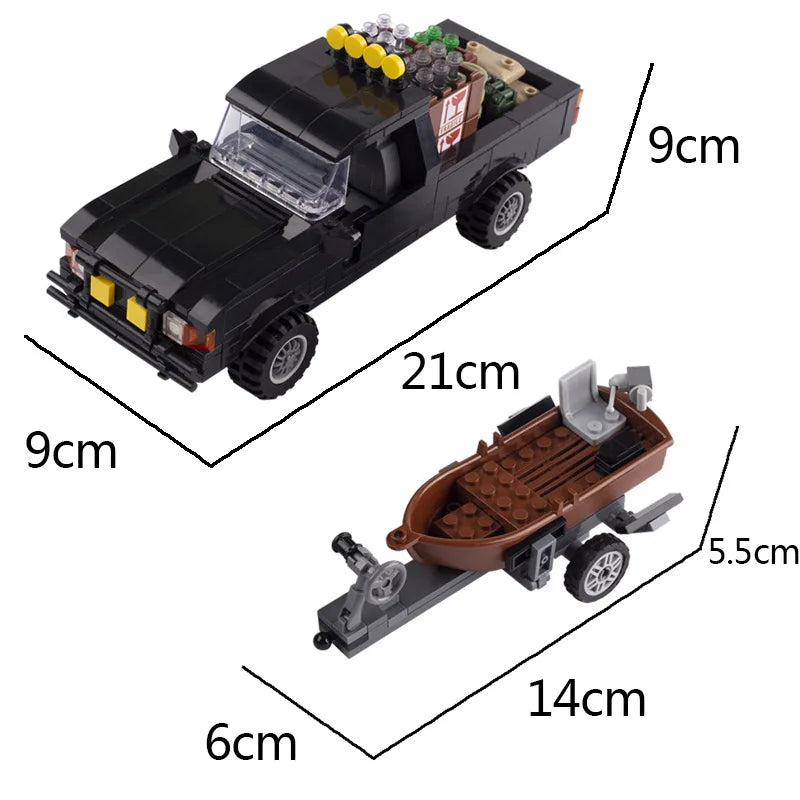 PICKUP TRUCK WITH BOAT brick model kit
