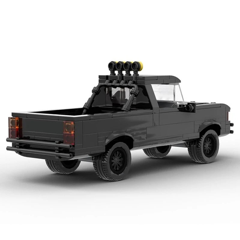 PICKUP TRUCK WITH BOAT brick model kit