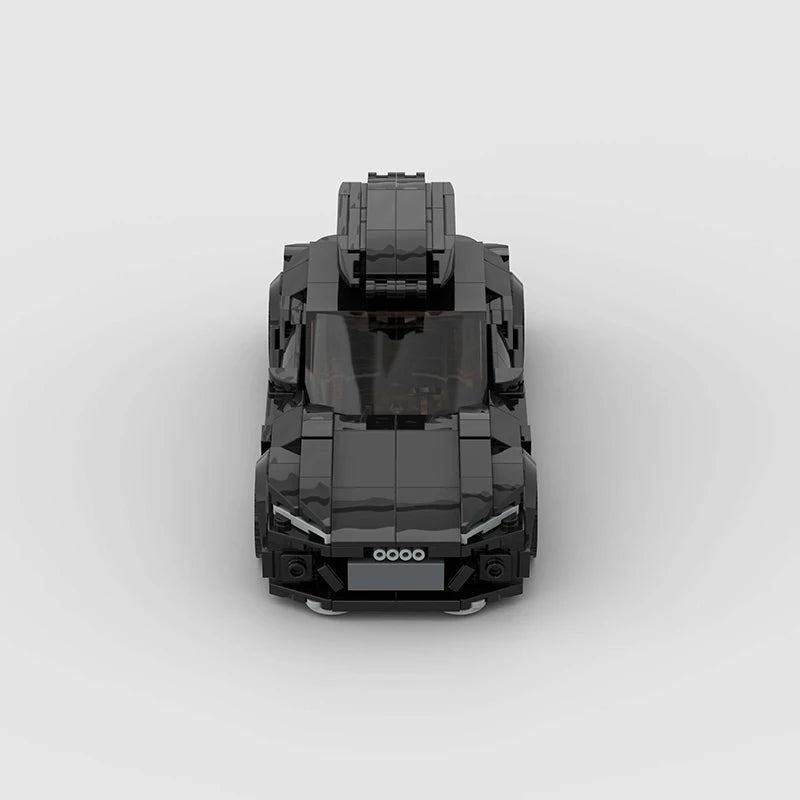 AUDI RS6 brick model kit