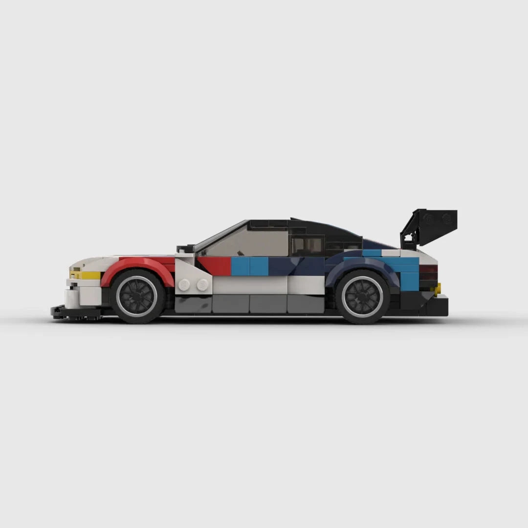 BMW M4 brick model kit