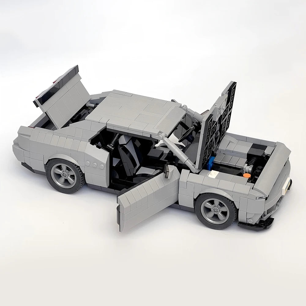 DODGE CHALLENGER SRT brick model kit