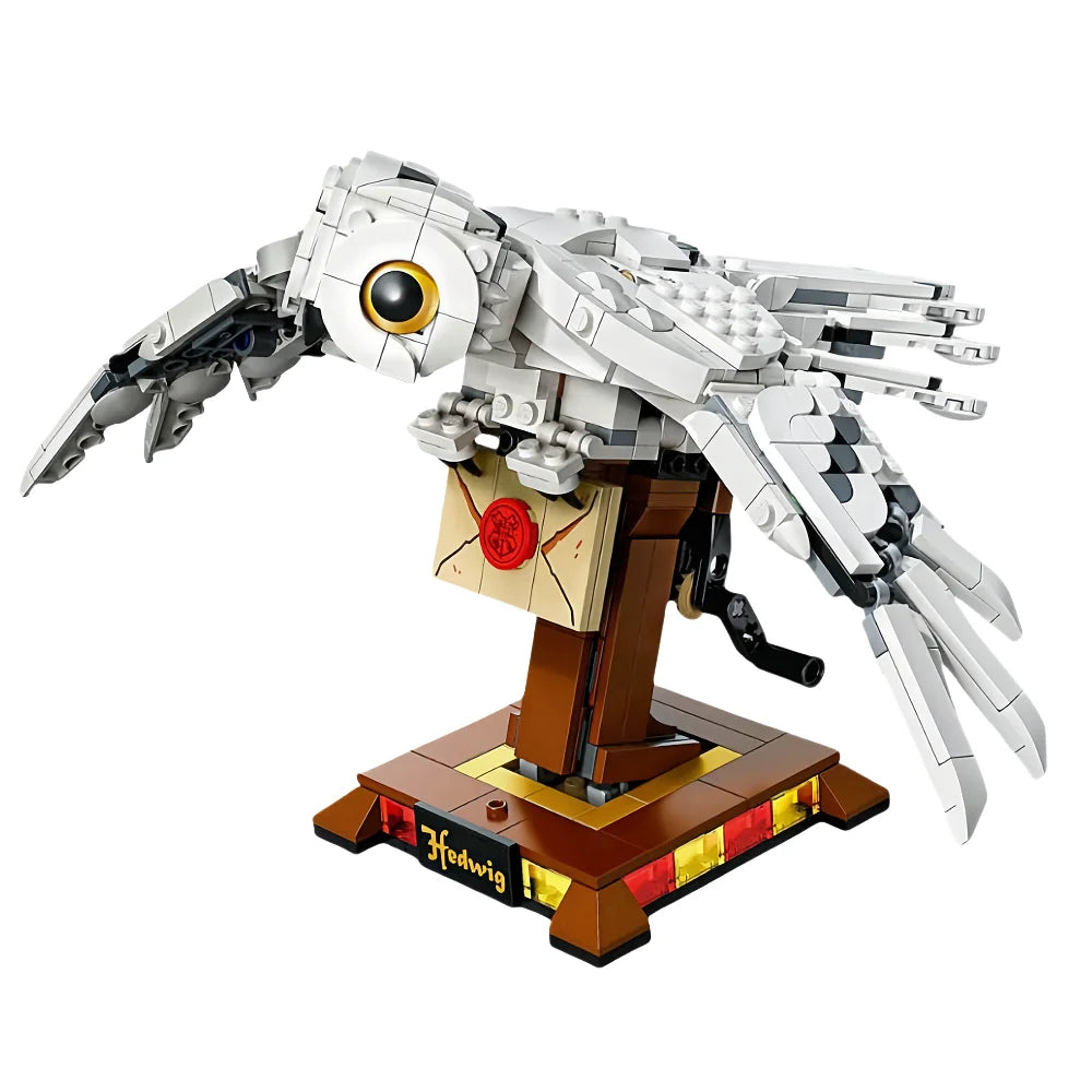 OWL MESSENGER brick model kit